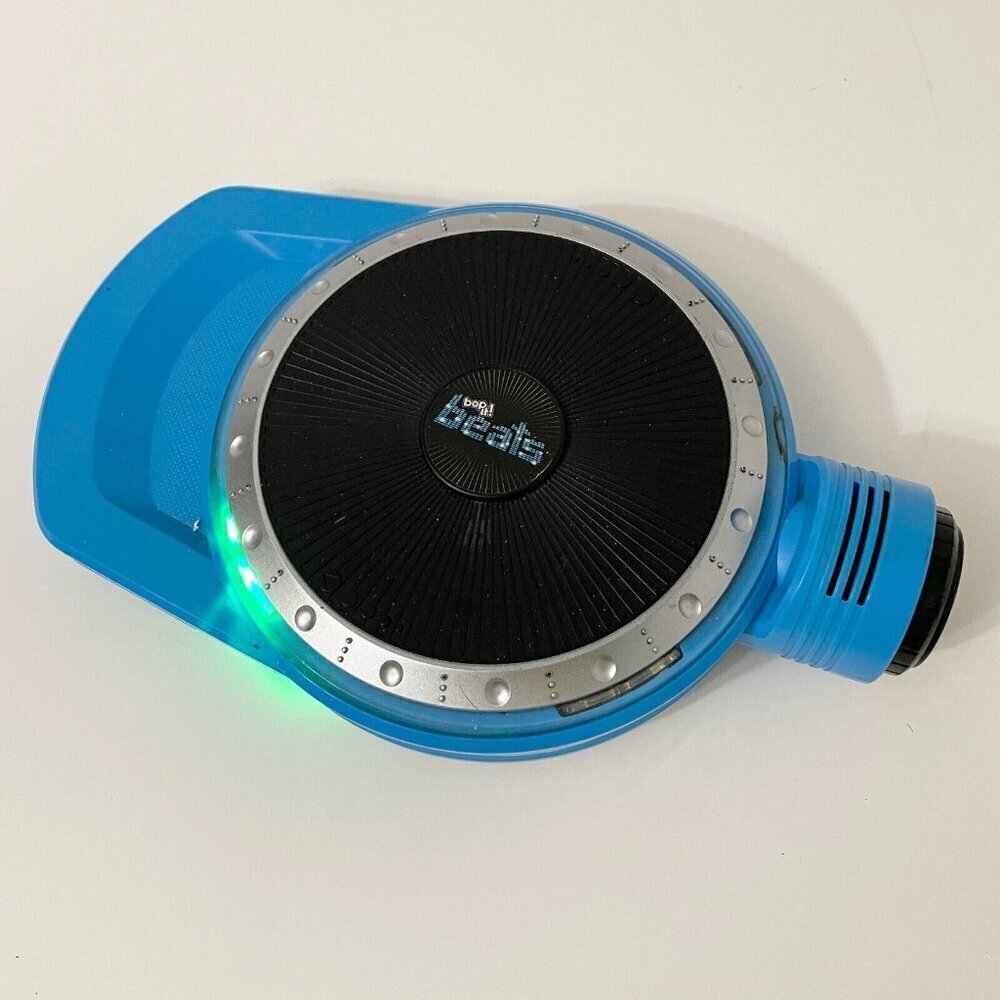 2013 Bop It Beats Hasbro Handheld Electronic Strategy DJ Music Game